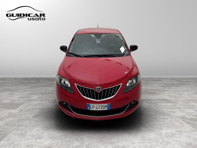 GuidiCar - LANCIA Ypsilon 2023 Ypsilon 1.0 firefly hybrid Gold Plus s&s 70cv 5p.ti Usato