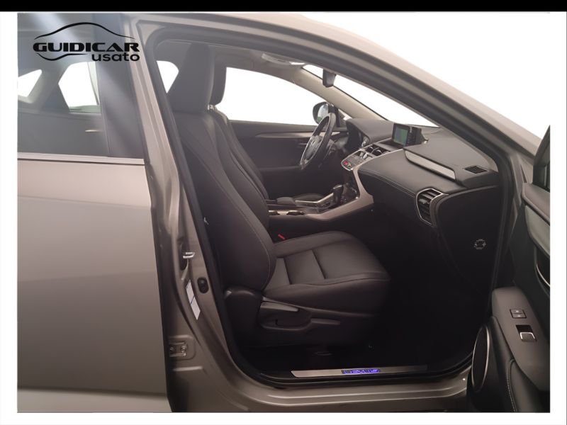 GuidiCar - LEXUS NX 2020 NX 300h 2.5 Premium 4wd cvt Usato