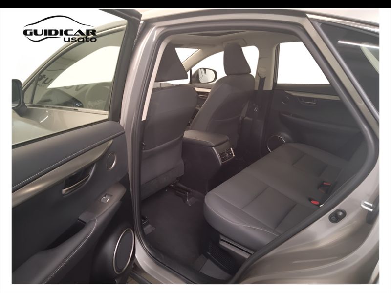 GuidiCar - LEXUS NX 2020 NX 300h 2.5 Premium 4wd cvt Usato