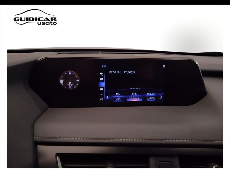 GuidiCar - LEXUS UX 2019 UX 2.0 Executive 2wd cvt Usato