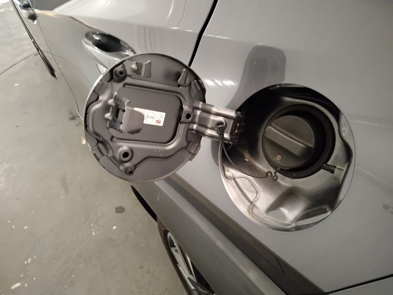 GuidiCar - LEXUS UX 2019 UX 2.0 Executive 2wd cvt Usato