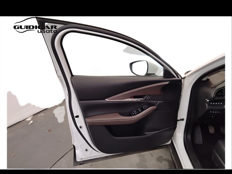 GuidiCar - MAZDA CX-30 2023 CX-30 2.0 m-hybrid Exclusive 2wd 186cv 6mt Usato