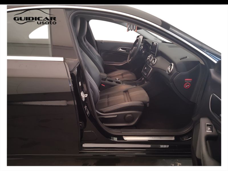 GuidiCar - Mercedes CLA 2017 CLA 200 d Sport auto FL Usato