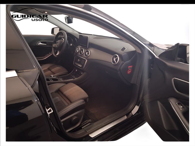 GuidiCar - Mercedes CLA 2017 CLA 200 d Sport auto FL Usato