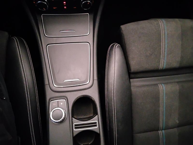 GuidiCar - Mercedes CLA 2017 CLA 200 d Sport auto FL Usato