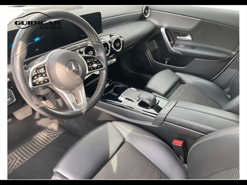GuidiCar - Mercedes CLA 2020 CLA Coupe 180 d Sport auto Usato