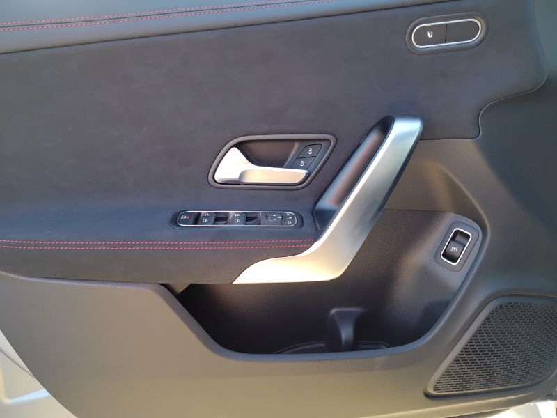 GuidiCar - MERCEDES BENZ CLA SHOOTING BRAKE CLA 200 d Automatic S. Brake