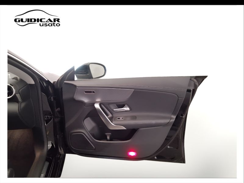 GuidiCar - Mercedes CLA 2024 CLA Shooting Brake 180 d Progressive Advanced auto Usato