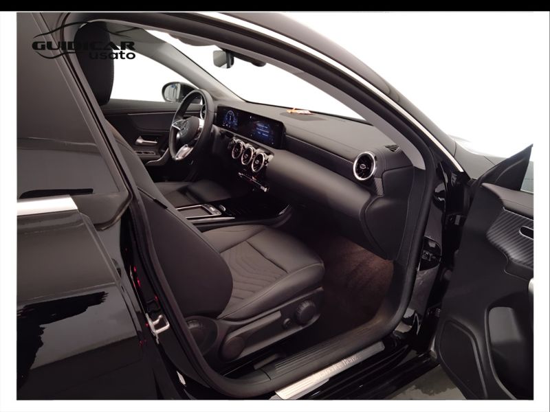 GuidiCar - Mercedes CLA 2024 CLA Shooting Brake 180 d Progressive Advanced auto Usato