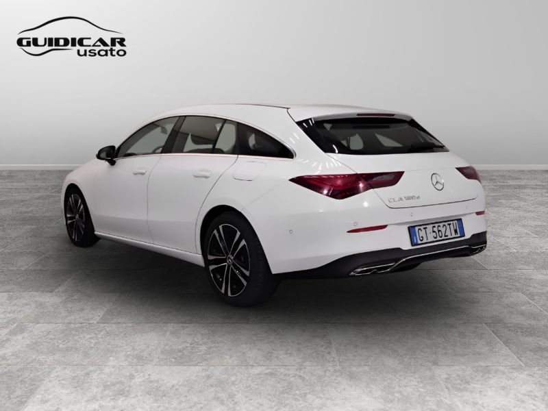GuidiCar - Mercedes CLA 2024 CLA Shooting Brake 180 d Progressive Advanced auto Usato