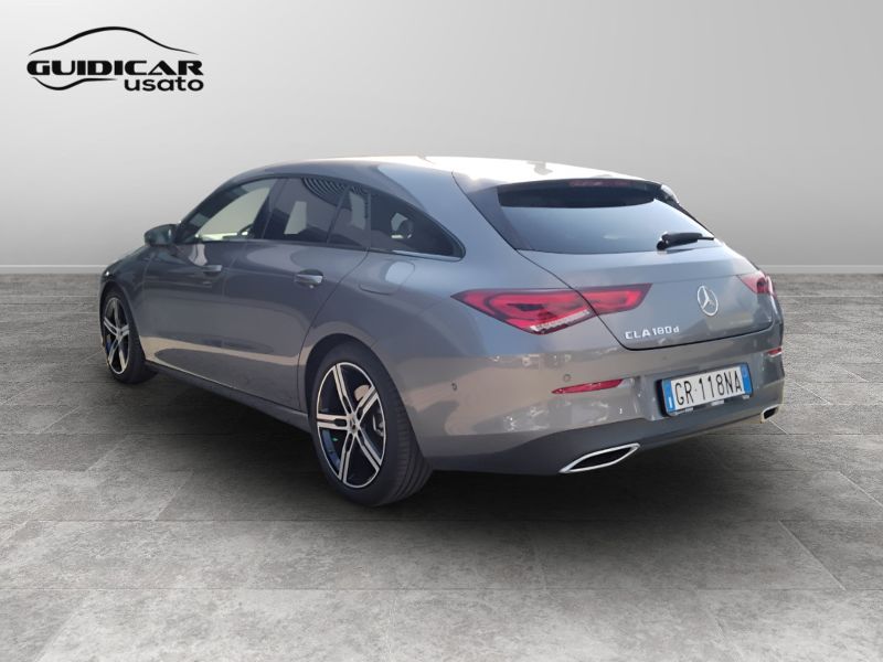 GuidiCar - Mercedes CLA 2023 CLA Shooting Brake 180 d Sport auto Usato