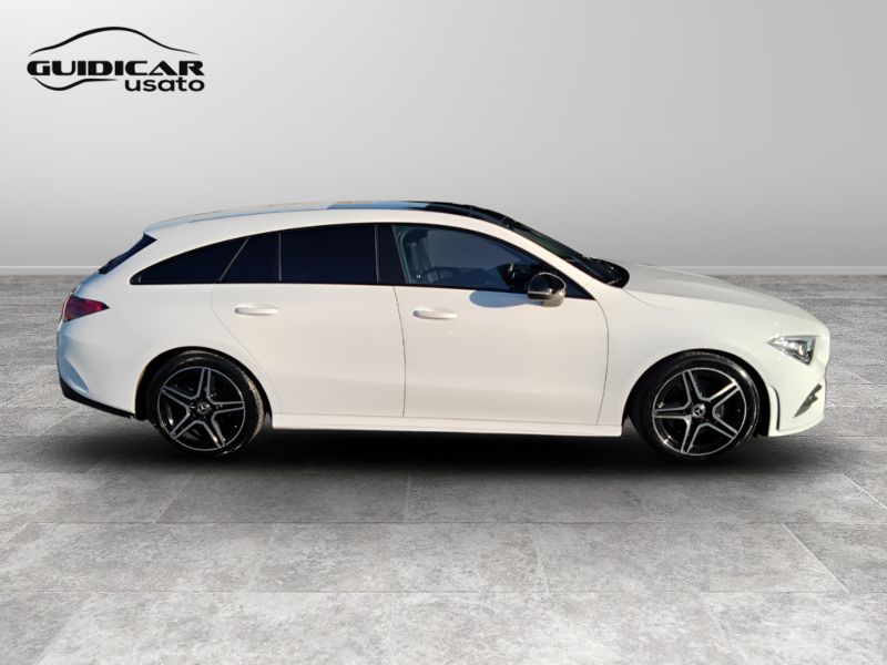 GuidiCar - Mercedes CLA 2021 CLA Shooting Brake 200 d Premium 4matic auto Usato