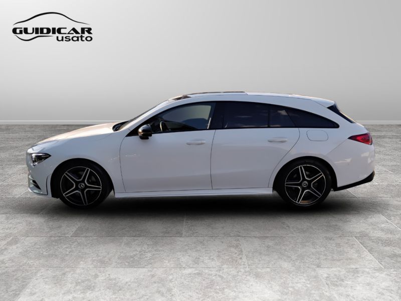 GuidiCar - Mercedes CLA 2021 CLA Shooting Brake 200 d Premium 4matic auto Usato