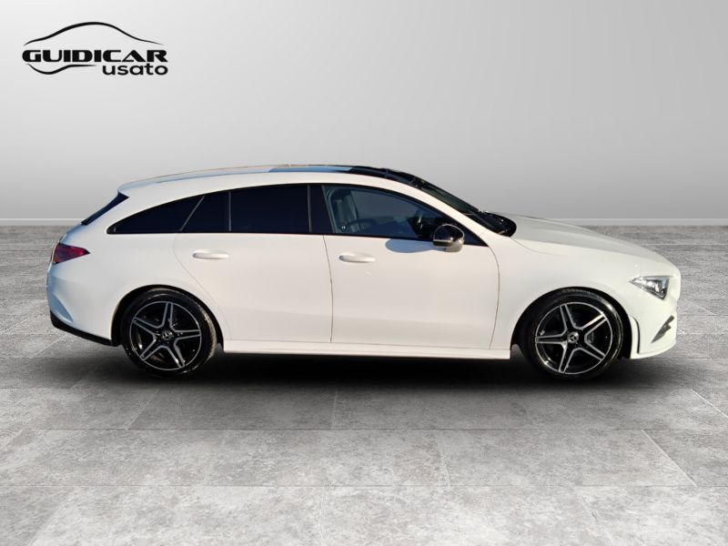 GuidiCar - Mercedes CLA 2021 CLA Shooting Brake 200 d Premium 4matic auto Usato
