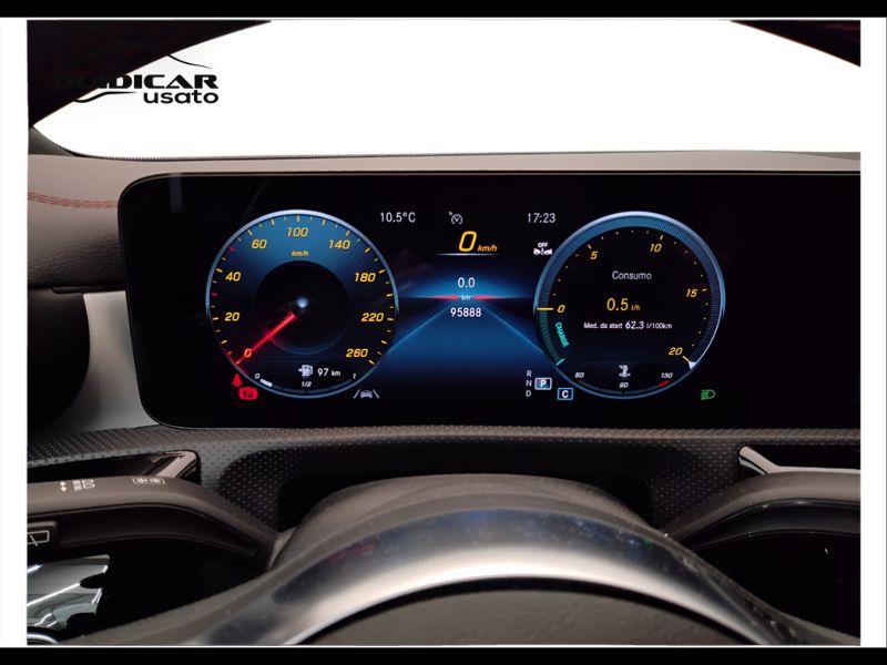 GuidiCar - Mercedes CLA 2023 CLA Shooting Brake 200 d Premium 4matic auto Usato