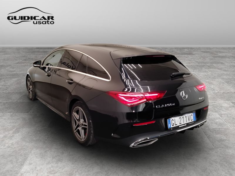 GuidiCar - Mercedes CLA 2023 CLA Shooting Brake 200 d Premium 4matic auto Usato
