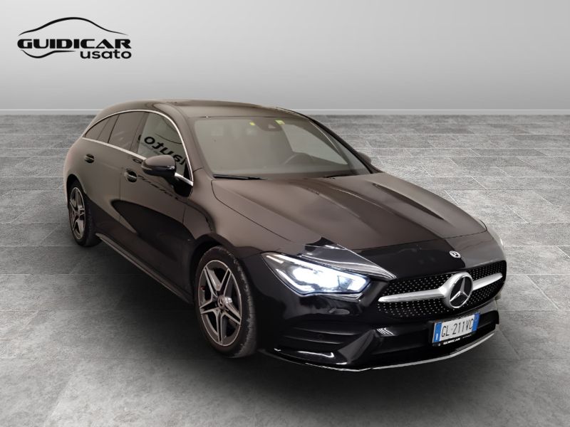 GuidiCar - Mercedes CLA 2023 CLA Shooting Brake 200 d Premium 4matic auto Usato