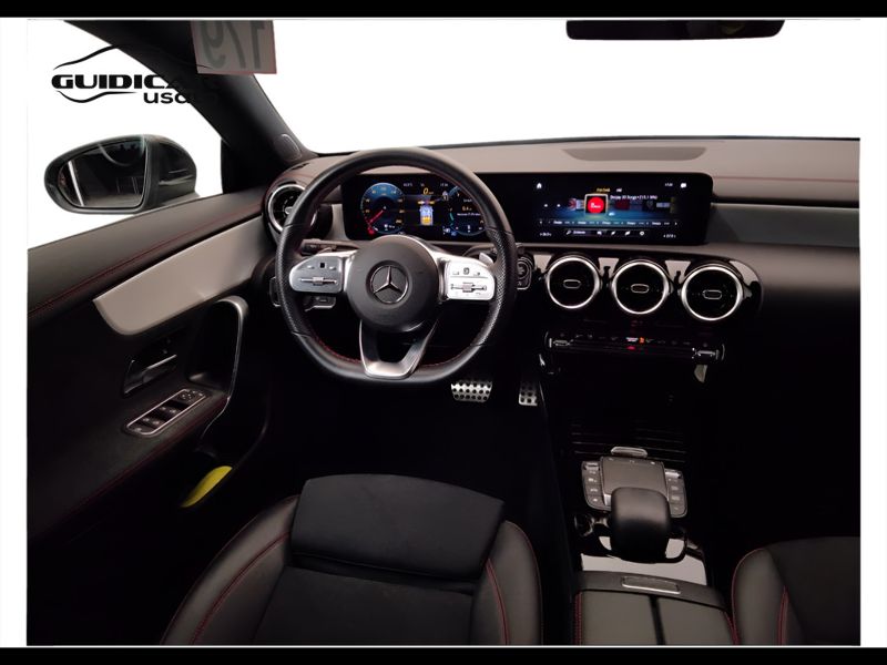 GuidiCar - Mercedes CLA 2023 CLA Shooting Brake 200 d Premium 4matic auto Usato