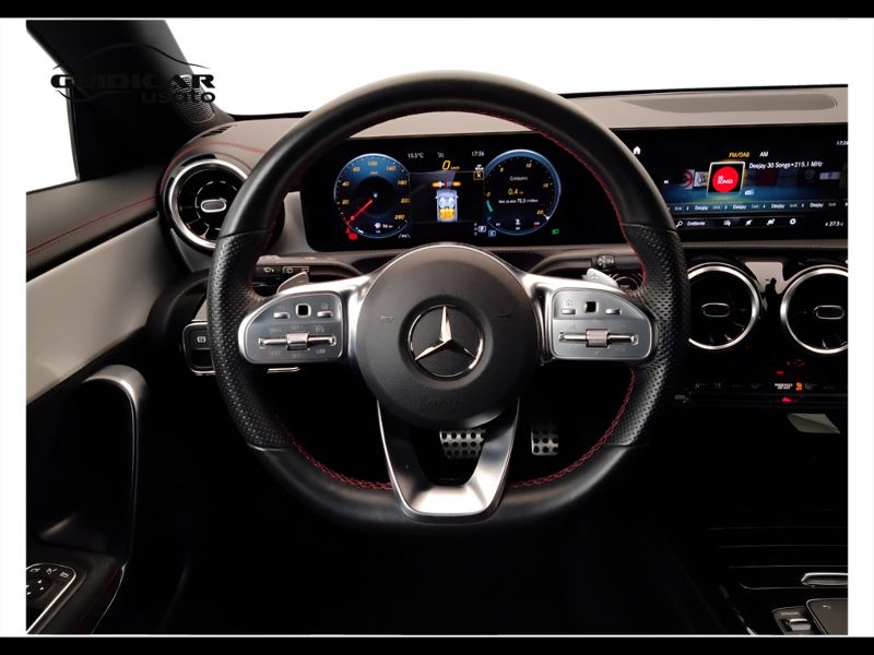 GuidiCar - Mercedes CLA 2023 CLA Shooting Brake 200 d Premium 4matic auto Usato