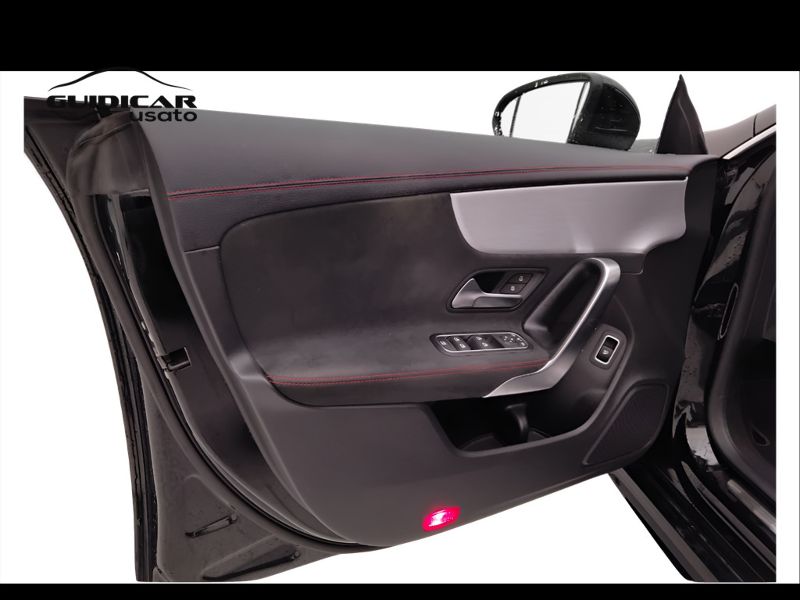 GuidiCar - Mercedes CLA 2021 CLA Shooting Brake 200 d Premium auto Usato