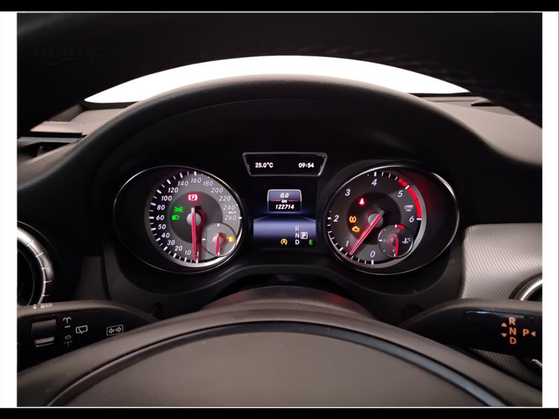 GuidiCar - Mercedes CLA 2015 CLA Shooting Brake 200 d (cdi) Sport auto Usato