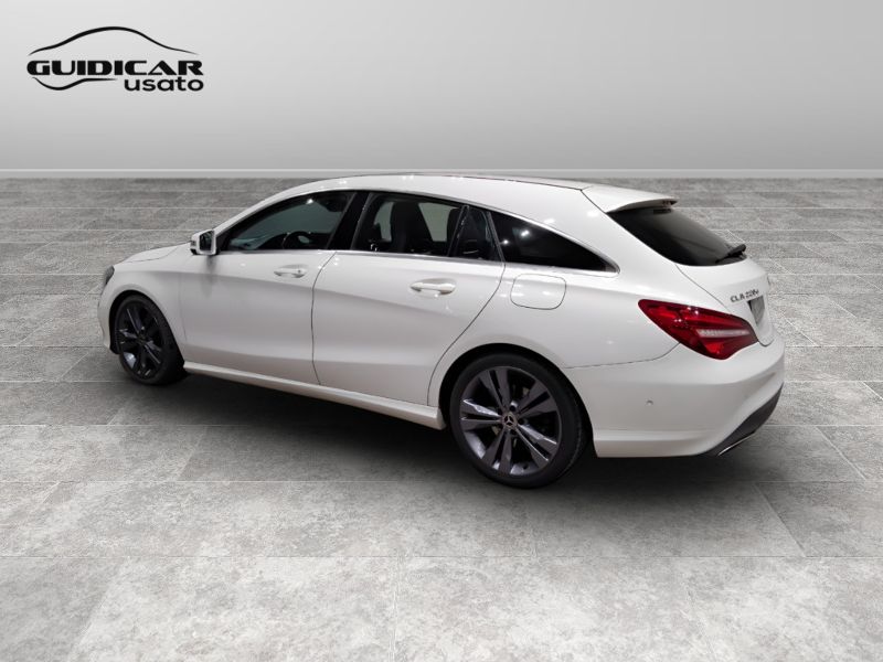 GuidiCar - Mercedes CLA 2017 CLA Shooting Brake 220 d Sport auto FL Usato