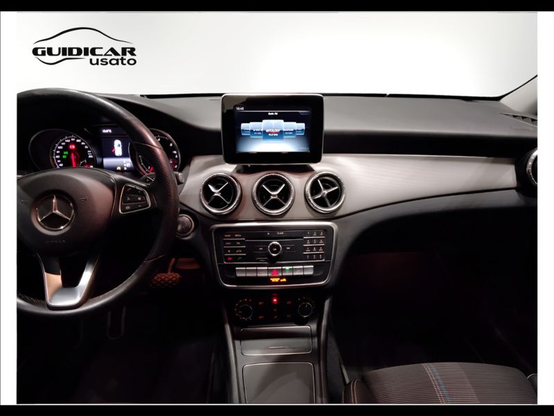 GuidiCar - Mercedes CLA 2017 CLA Shooting Brake 220 d Sport auto FL Usato