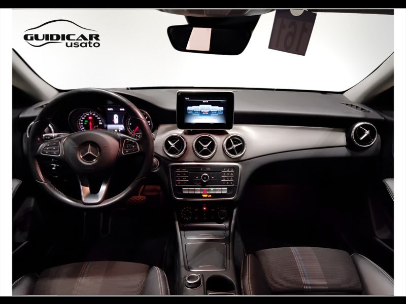 GuidiCar - Mercedes CLA 2017 CLA Shooting Brake 220 d Sport auto FL Usato