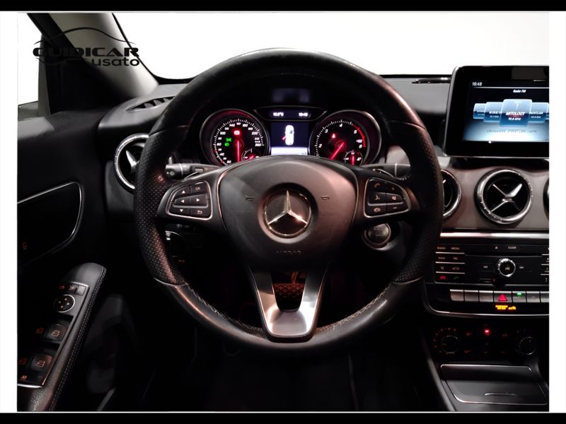 GuidiCar - Mercedes CLA 2017 CLA Shooting Brake 220 d Sport auto FL Usato