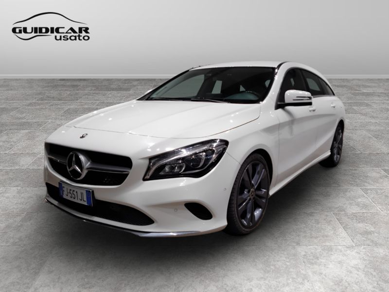 GuidiCar - Mercedes CLA 2017 CLA Shooting Brake 220 d Sport auto FL Usato