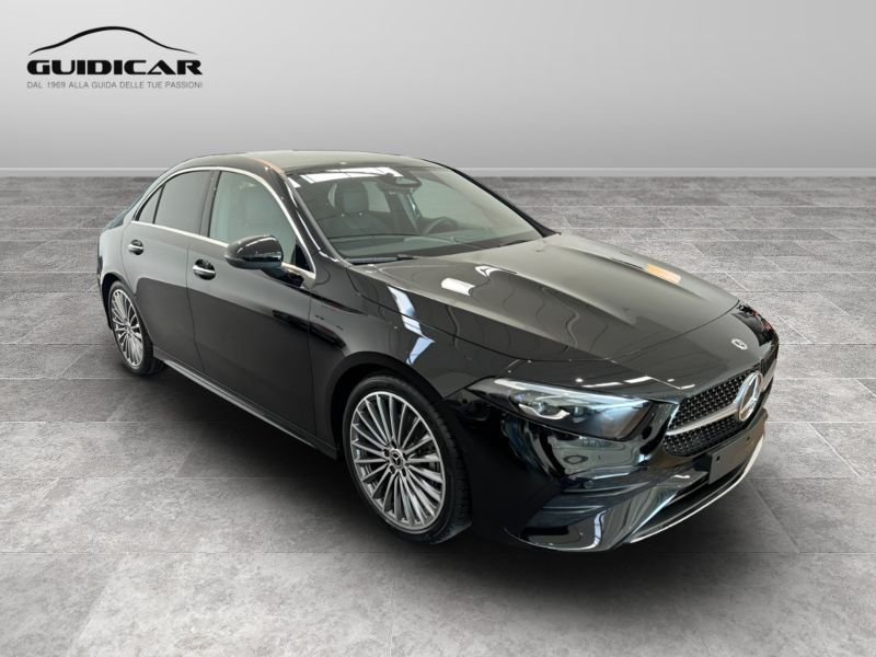 GuidiCar - MERCEDES BENZ CLASSE A SEDAN 1 A 180 d AMG Line ADVANCED PLUS Nuovo