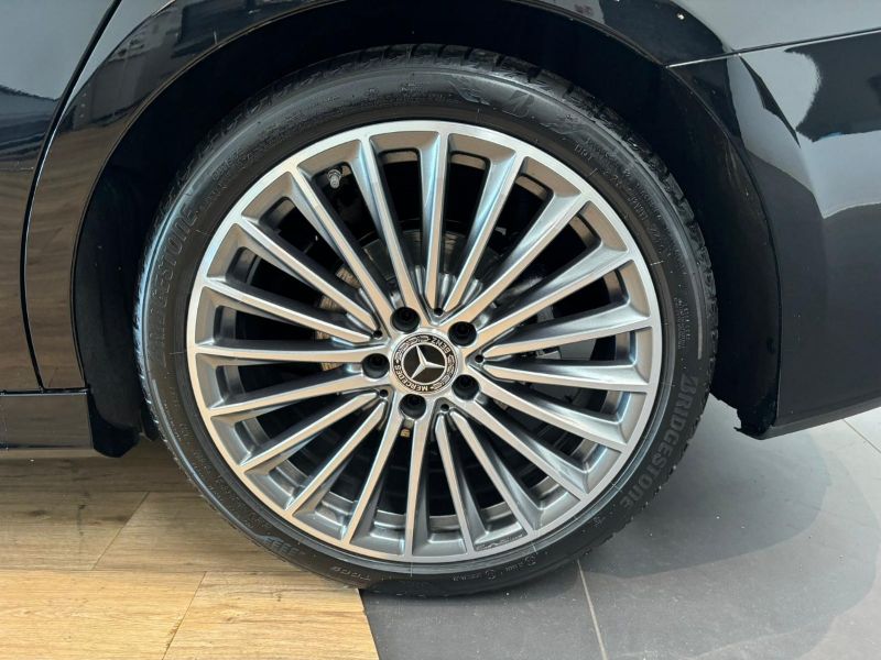 GuidiCar - MERCEDES BENZ CLASSE A SEDAN 1 A 180 d AMG Line ADVANCED PLUS Nuovo