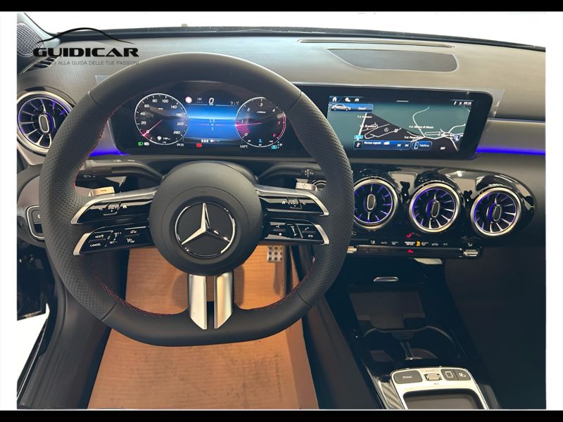 GuidiCar - MERCEDES BENZ CLASSE A SEDAN 1 A 180 d AMG Line ADVANCED PLUS Nuovo