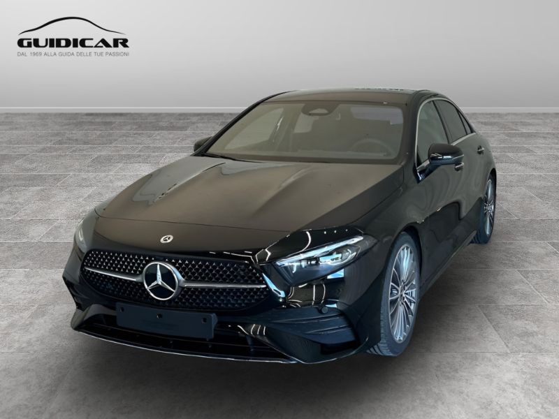 GuidiCar - MERCEDES BENZ CLASSE A SEDAN 1 A 180 d AMG Line ADVANCED PLUS Nuovo