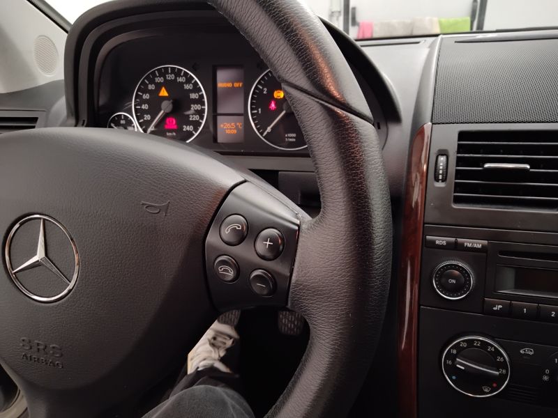 GuidiCar - Mercedes Classe a 2011 A 160 be Executive Usato