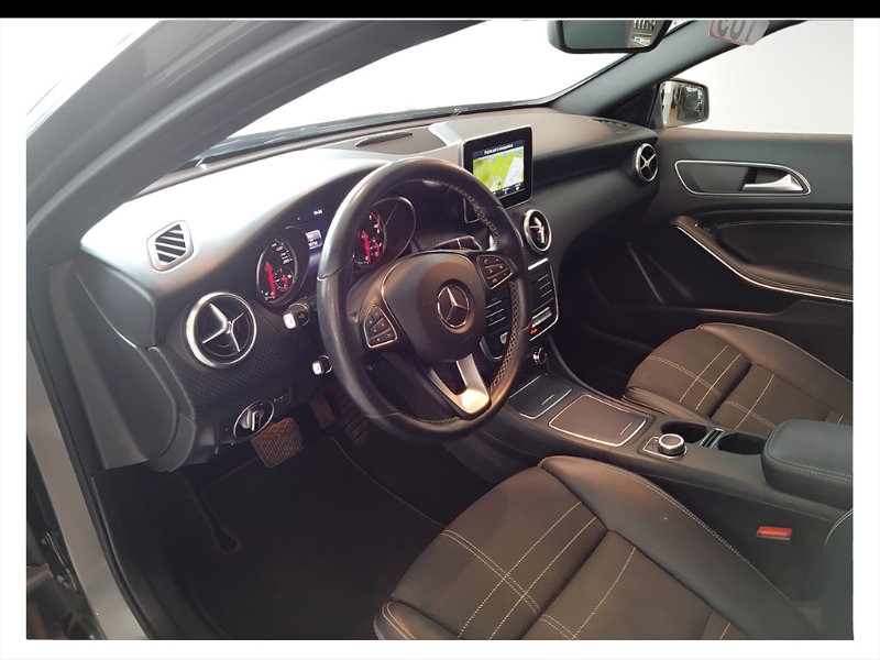 GuidiCar - Mercedes Classe A     (W176) 2016 Classe A     (W176) - A 180 d Automatic Sport Usato