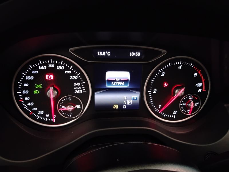 GuidiCar - Mercedes Classe a 2017 A 180 d Sport auto my16 Usato