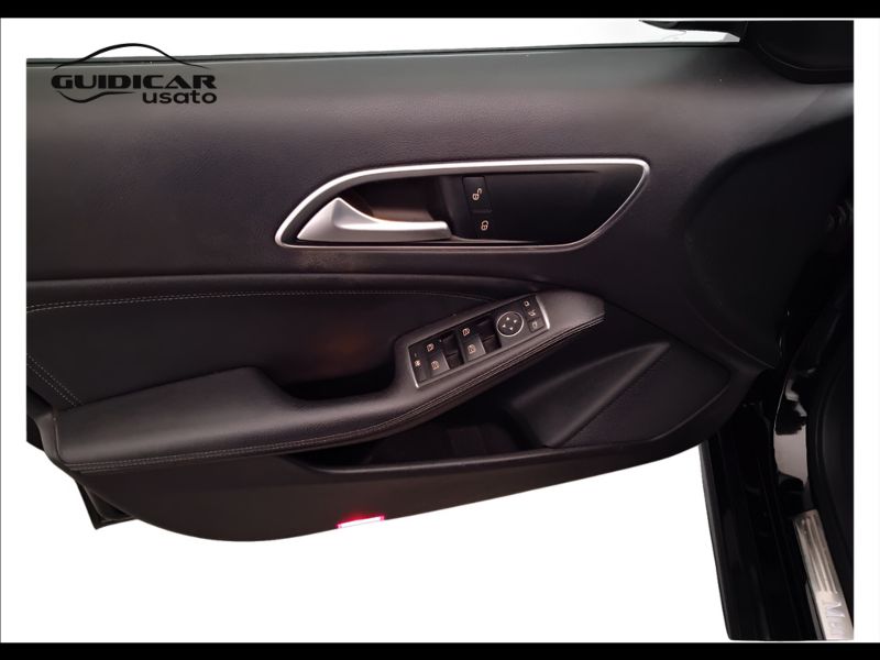 GuidiCar - Mercedes Classe a 2017 A 180 d Sport auto my16 Usato