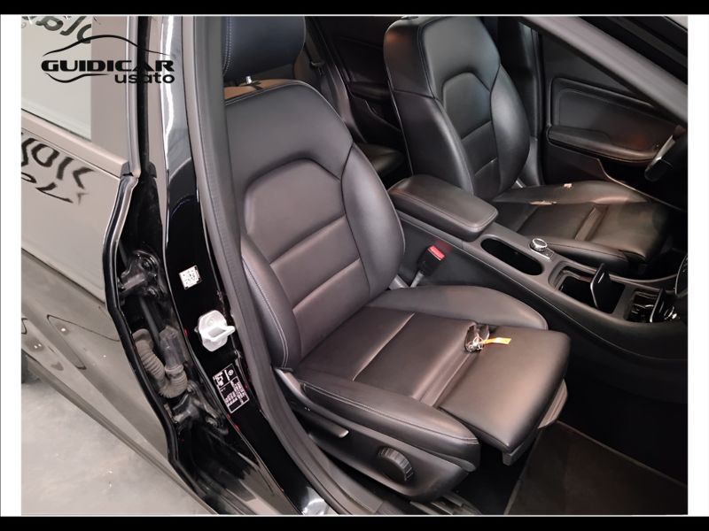 GuidiCar - Mercedes Classe a 2017 A 180 d Sport auto my16 Usato