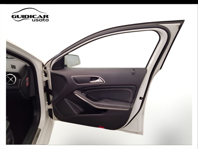 GuidiCar - Mercedes Classe a 2017 A 180 d Sport auto my16 Usato