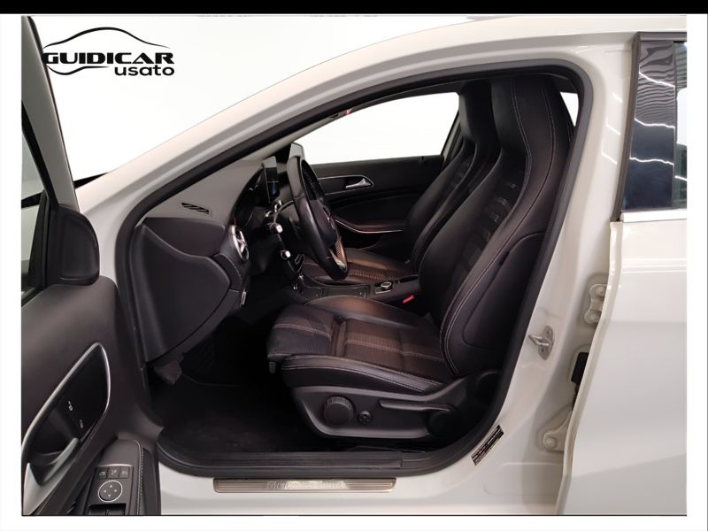 GuidiCar - Mercedes Classe a 2017 A 180 d Sport auto my16 Usato