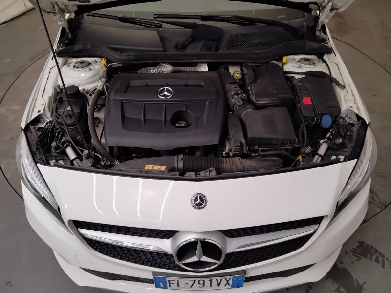 GuidiCar - Mercedes Classe a 2017 A 180 d Sport auto my16 Usato