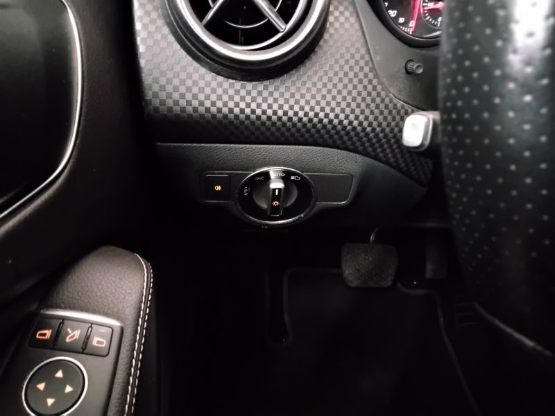 GuidiCar - Mercedes Classe a 2017 A 180 d Sport auto my16 Usato