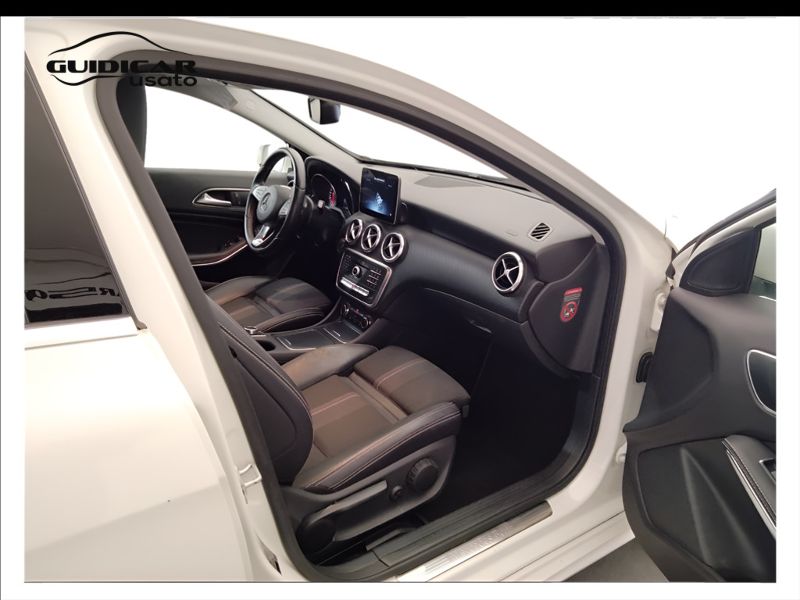 GuidiCar - Mercedes Classe a 2017 A 180 d Sport auto my16 Usato