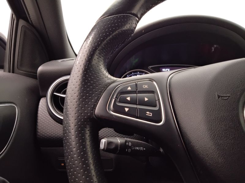 GuidiCar - Mercedes Classe a 2018 A 180 d Sport auto my16 Usato