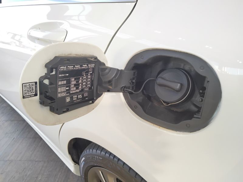 GuidiCar - Mercedes Classe a 2015 A 180 Sport E6 Usato