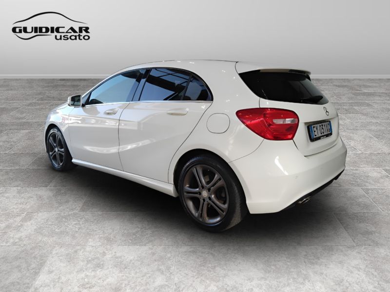 GuidiCar - Mercedes Classe a 2015 A 180 Sport E6 Usato