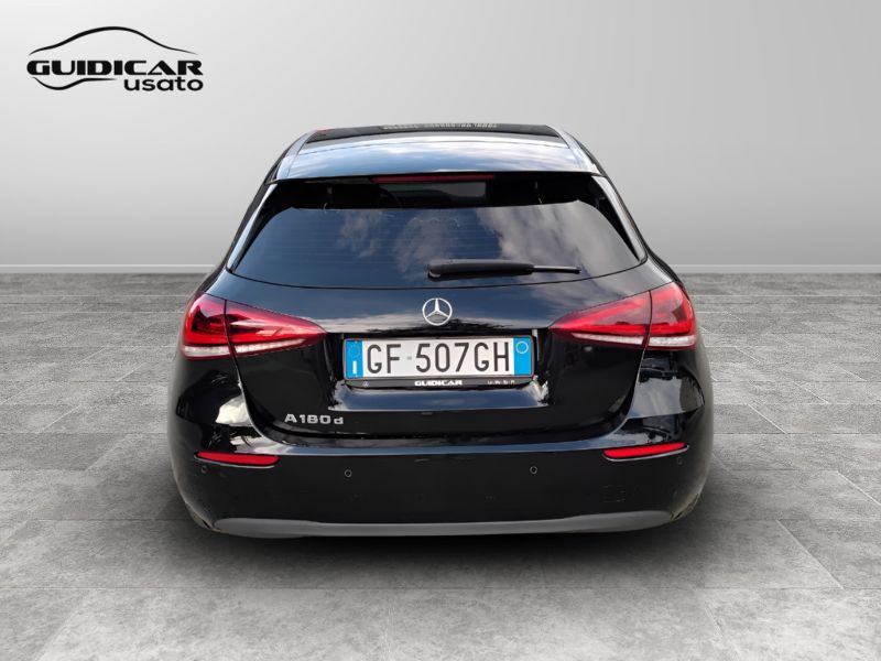 GuidiCar - Mercedes Classe a 2021 A 180 d Business Extra Usato