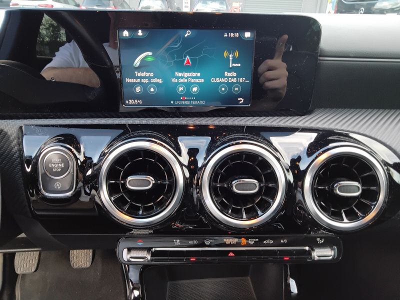 GuidiCar - Mercedes Classe a 2021 A 180 d Business Extra Usato