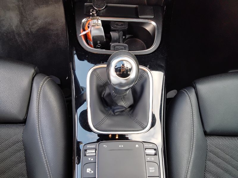 GuidiCar - Mercedes Classe a 2021 A 180 d Business Extra Usato